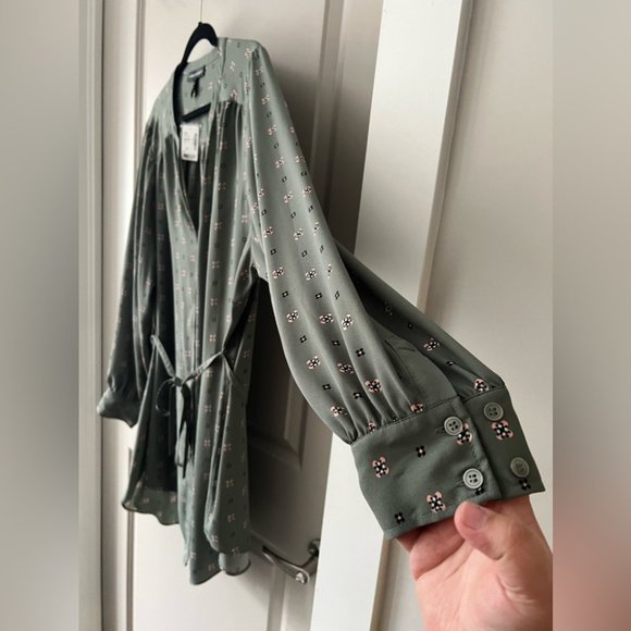 NWT Love and legend Addition-Elle size 22 long sleeved button down shirt - Picture 6 of 11